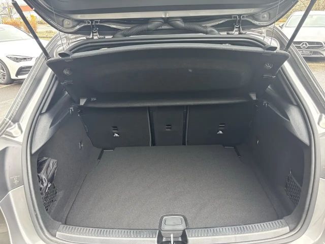 Mercedes-Benz A 200 A 200 PROGR+MBUX+PANO+KAMERA+LED+DISTR+SHZ+NIGHT