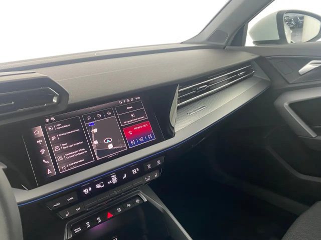 Audi A3 30 TFSI Sedan