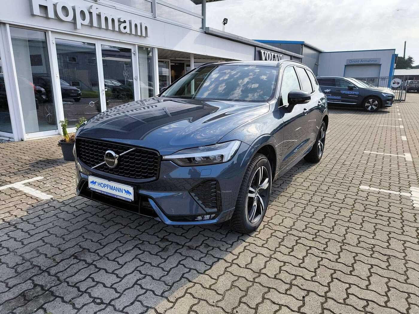 Volvo XC60 AWD Dark Plus
