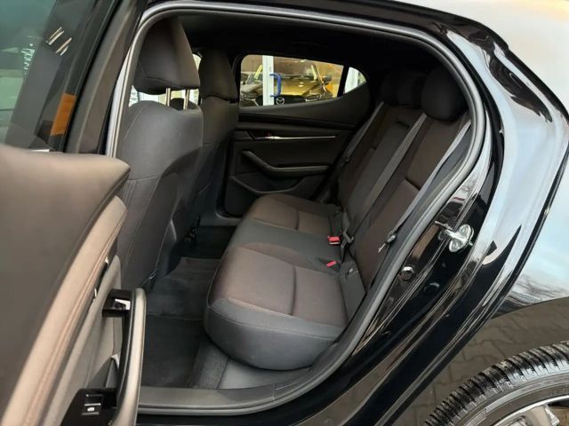 Mazda 3 Exclusive-line SkyActiv