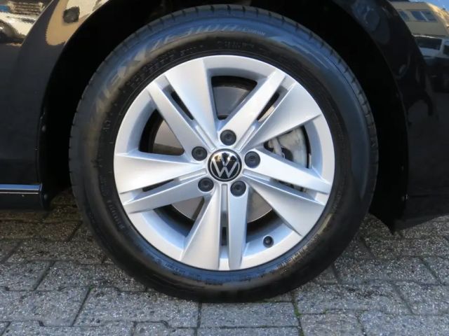 Volkswagen Golf 2.0 TDI DSG Life Variant
