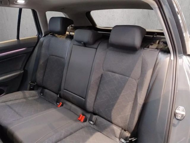 Volkswagen Golf 1.5 TSI Life Variant