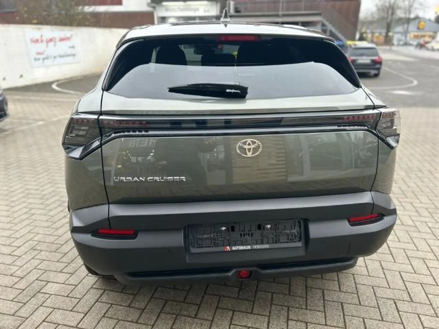 Toyota Urban Cruiser Teamplayer 61kwh SHZ RFK PDC Apple Car play Key Le