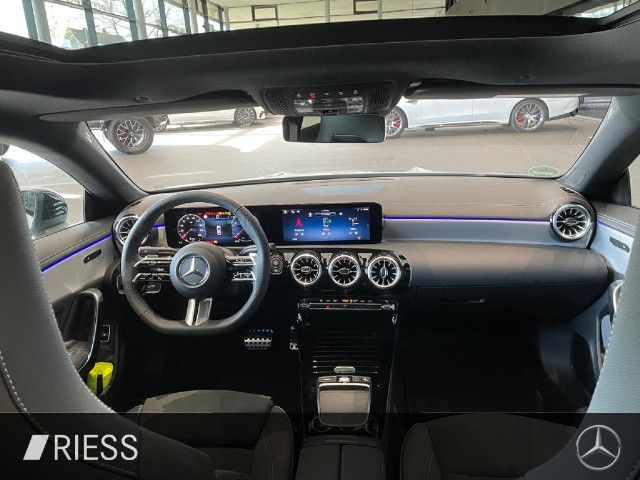 Mercedes-Benz CLA 220 4MATIC Coupé