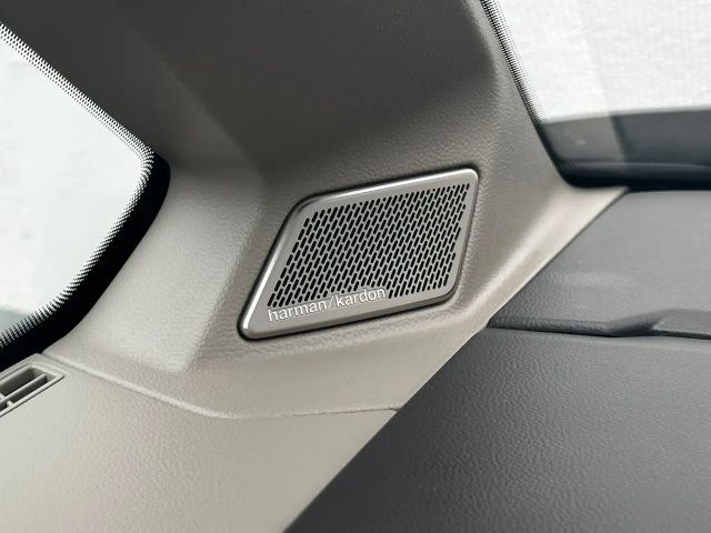 Volkswagen Multivan Style T7 eHybrid