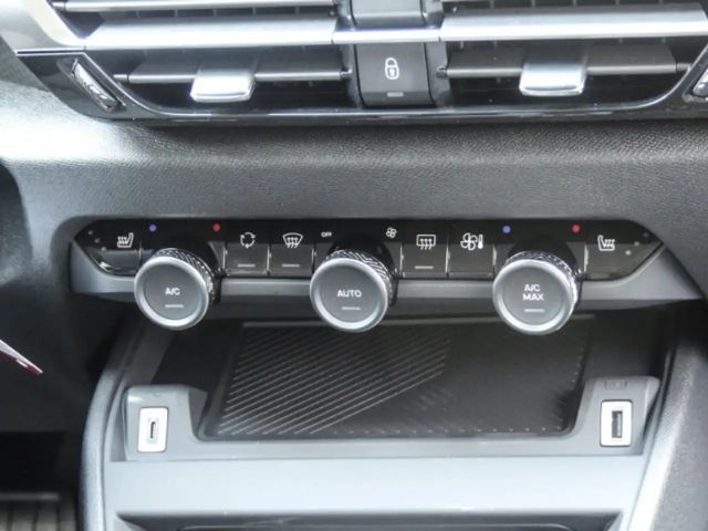 Citroën ë-C4 C-Series