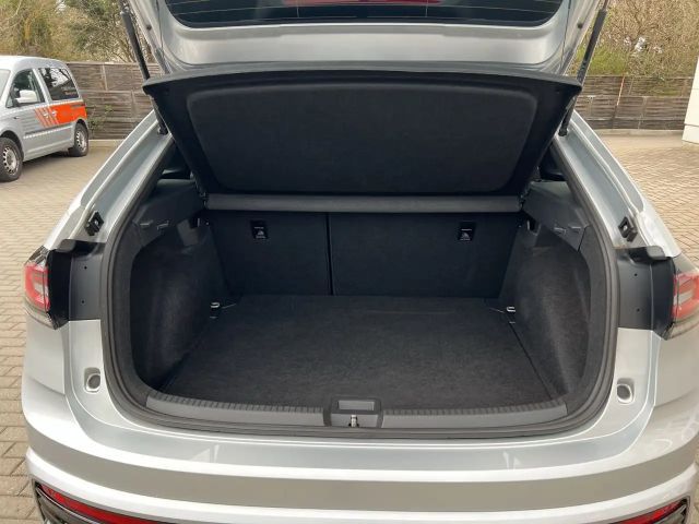 Volkswagen Taigo 1.5 TSI DSG R-Line Style