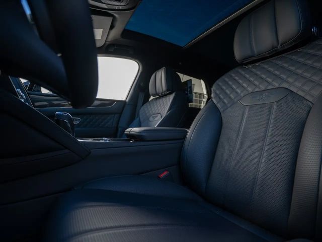 Bentley Bentayga V8