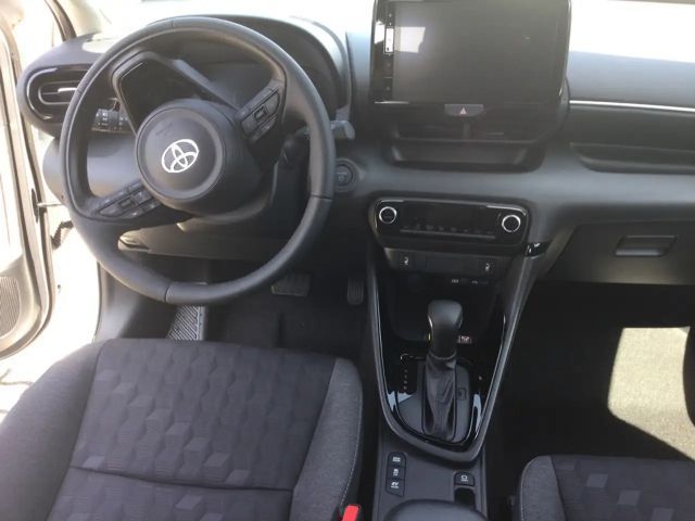 Toyota Yaris Hybride Team D