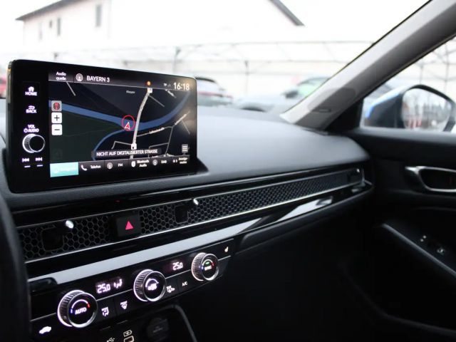 Honda Civic Advance e:HEV