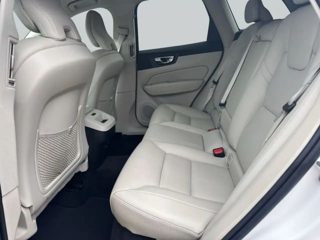 Volvo XC60 Dark Plus