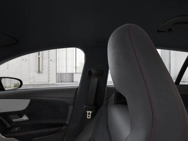 Mercedes-Benz CLA 180 AMG Line Shooting Brake