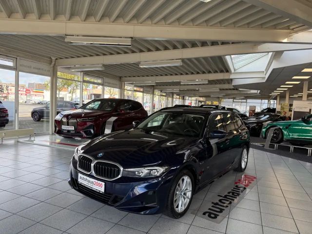 BMW 320 320e Touring