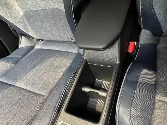 Renault 4 Comfort E-Tech Techno