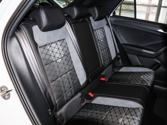 Volkswagen T-Roc 1.5 TSI DSG R-Line