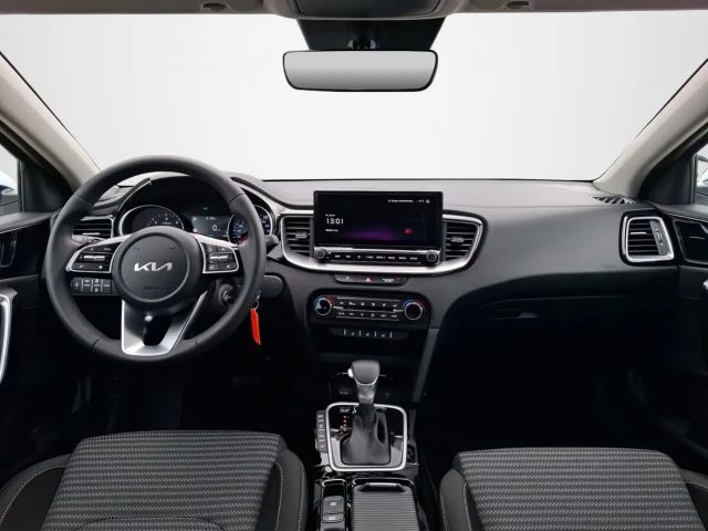 Kia Ceed CRDi Hybrid Vision