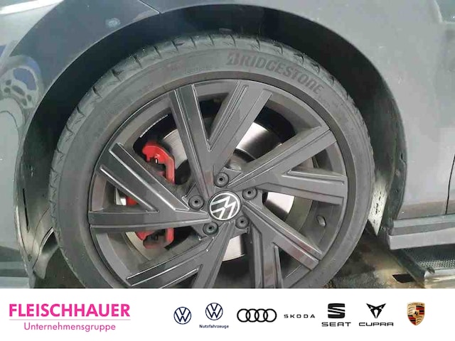 Volkswagen Golf 2.0 TSI DSG Golf VIII