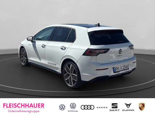 Volkswagen Golf 1.5 eTSI Golf VIII R-Line