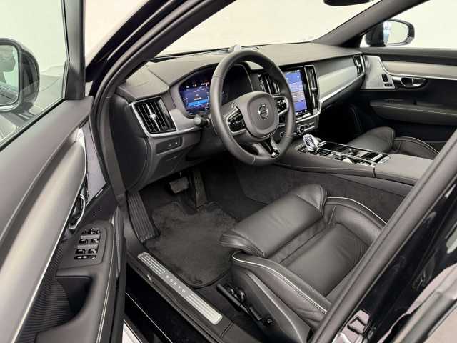 Volvo V90 AWD Dark Plus Recharge T6
