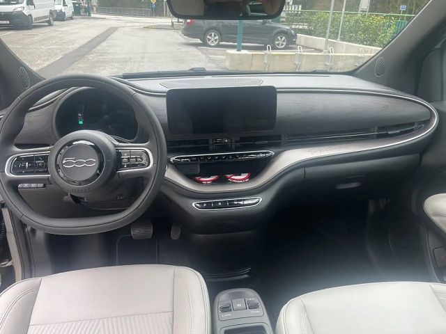 Fiat 500e 42 kWh