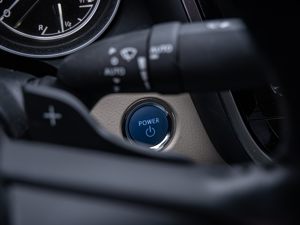 Toyota Camry Executive