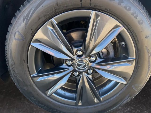 Lexus UX 250h Amazing edition