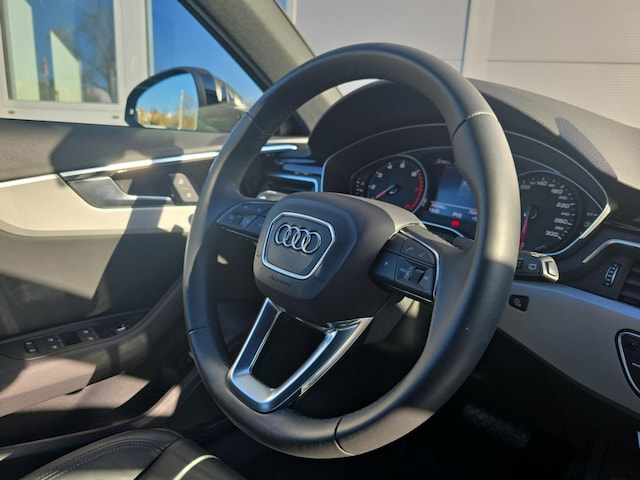 Audi A4 35 TFSI Avant S-Tronic