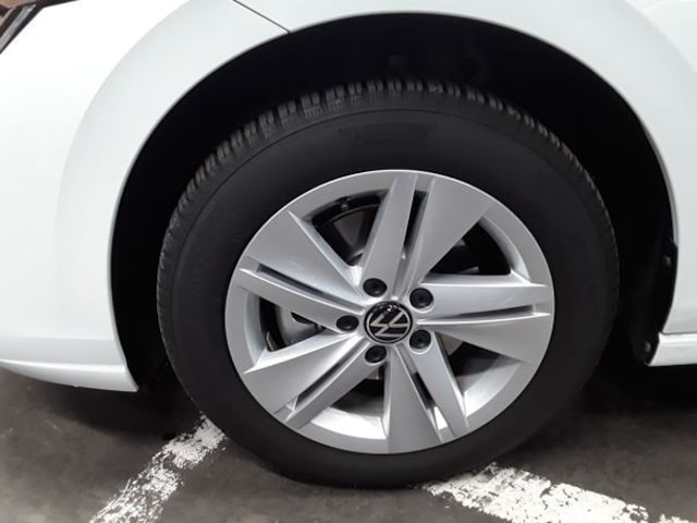 Volkswagen Golf 1.5 eTSI DSG Life