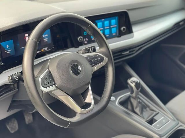 Volkswagen Golf Basis Benzin *WERKSGARANTIE *APPLE CAR *SZH