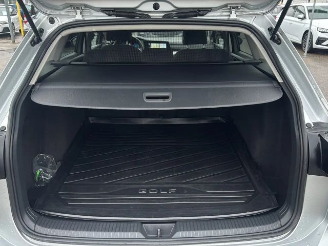 Volkswagen Golf DSG Life Variant