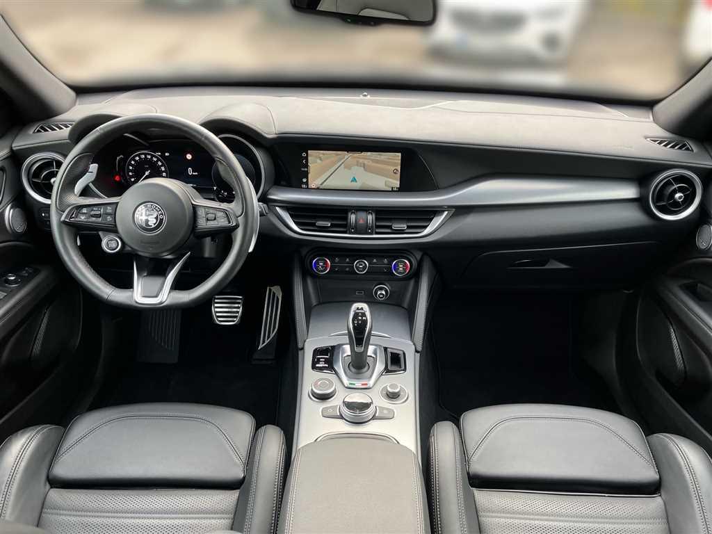Alfa Romeo Stelvio Q4 Veloce