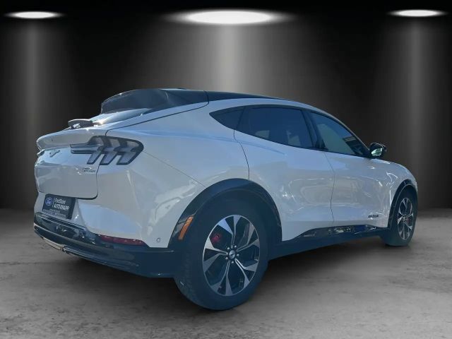 Ford Mustang Mach-E AWD Extended range