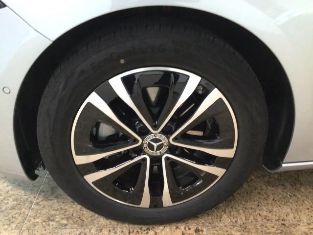 Mercedes-Benz A 200 Progressive