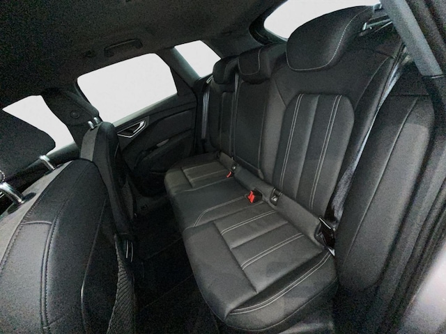 Audi Q4 e-tron SUV 45 e-tron Audi Q4 e-tron