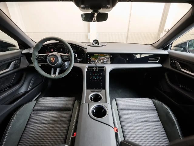 Porsche Taycan Sport Turismo