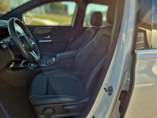 Mercedes-Benz B 200 Progressive