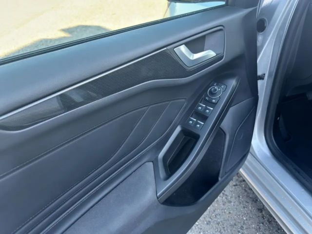 Ford Focus EcoBoost ST Line Wagon