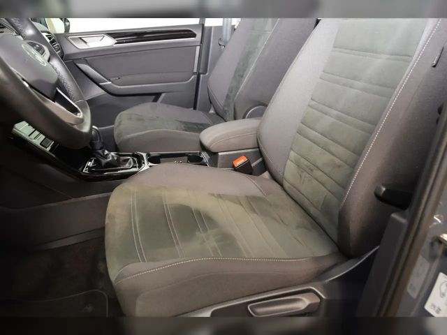 Volkswagen Touran DSG Highline