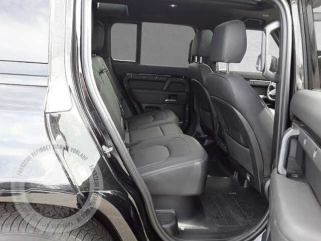 Land Rover Defender 110 Dynamic SE