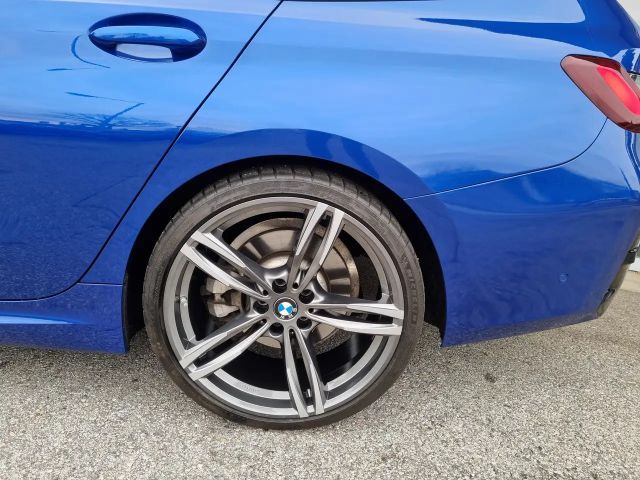BMW 330 330d M-Sport xDrive