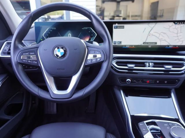 BMW 330 330i Sedan xDrive