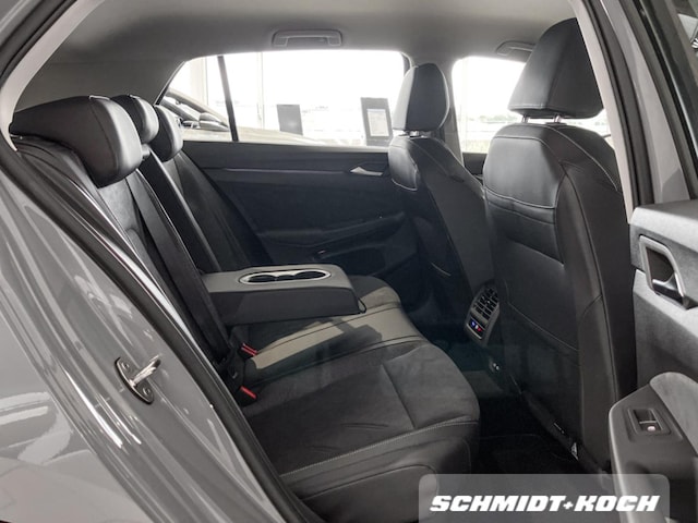 Volkswagen Golf 1.5 eTSI DSG Style