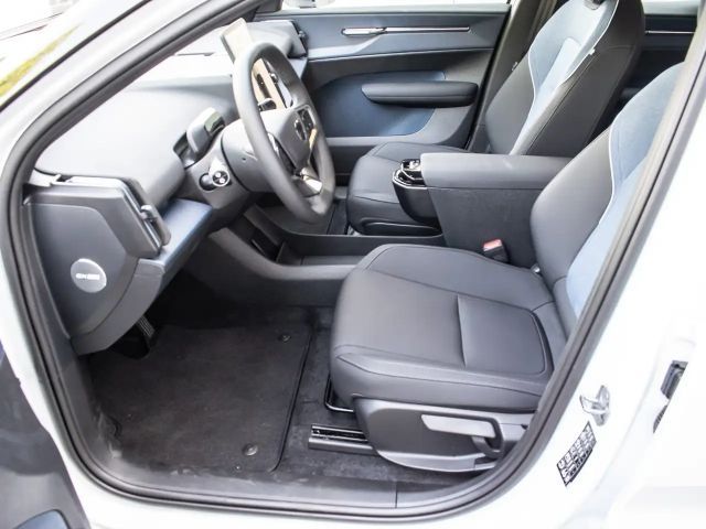 Volvo EX30 Extended range Plus Single motor