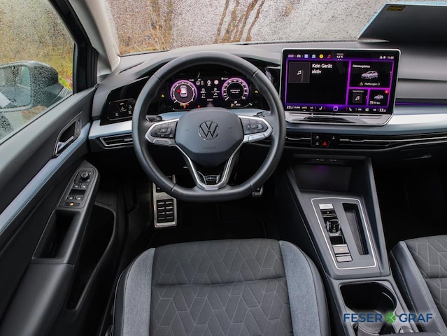 Volkswagen Golf 1.5 eTSI DSG