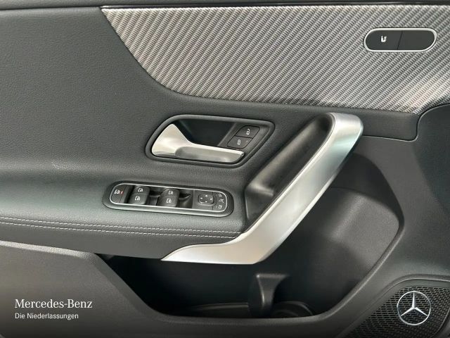 Mercedes-Benz A 200 Progressive