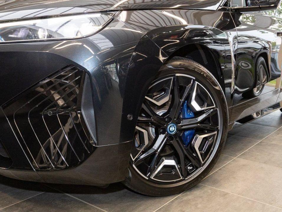 BMW iX xDrive40