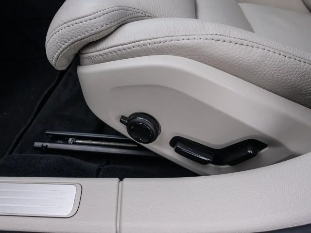 Volvo V60 Cross Country AWD Ultimate