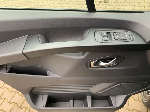 Renault Trafic Blue Grand Spaceclass