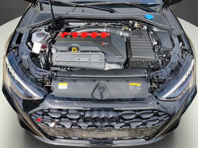 Audi RS3 Quattro S-Tronic Sedan