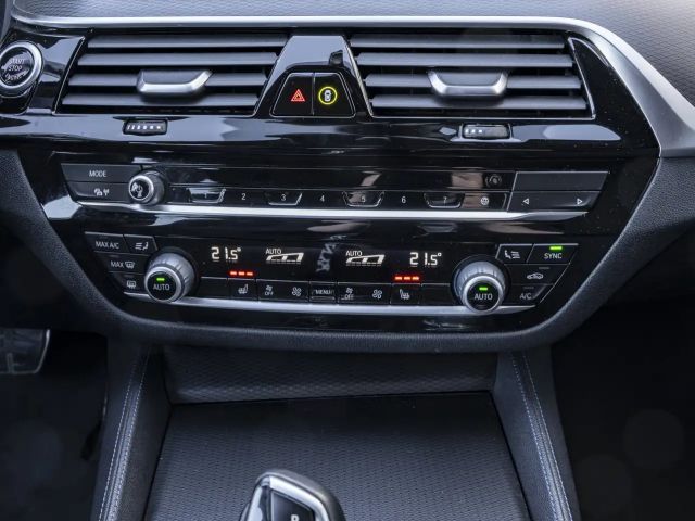 BMW 520 520d M-Sport Sedan xDrive